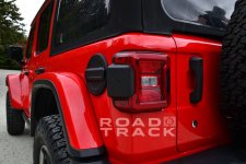 jeep-wrangler-18-1509977478.jpg